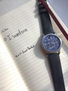 @habring2 🇩🇰 we have been manufacturing and delivering the Chrono Felix Perpetual Calendar for a few years now. The progression from our Doppel Perpetual, which was slightly larger and a bit more complicated. Chrono Felix Perpetual Calendar is a handwound, monopusher chronograph with perpetual calendar module. The first watches were a brilliant salmon/copper dial. More recently we added the choice of a black dial. Now, a new aesthetic addition of this lovely new blue dial. This watch is also fitted with luminous hour and minute hands, leaf style, the same aesthetic as the high polished steel leaf hands we have fitted to date on this model. @martinpulli 🇺🇸 I am frequently asked about the acquisition of Habring2 watches. Ask me about your interests, it may be in stock already 🇺🇸☎️